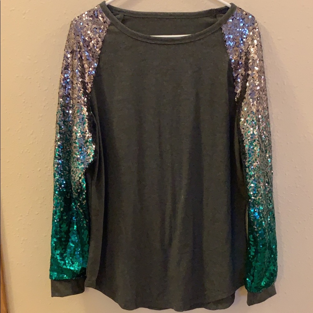 XL Grey long sleeve top with ombré sequins